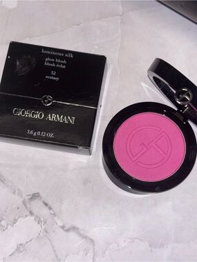 Giorgio Armani Luminous Silk Glow Blush in 52 Ecstacy